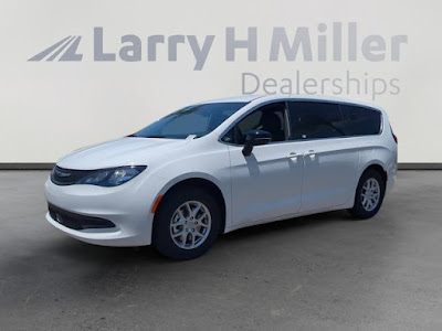 2025 Chrysler Voyager