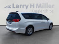 2025 Chrysler Voyager LX