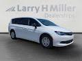 2025 Chrysler Voyager LX