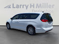 2025 Chrysler Voyager LX